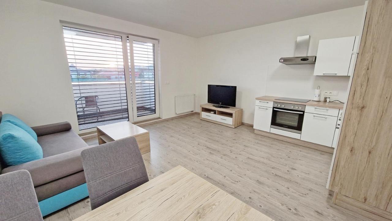 Apartmany Vinohrady Тренчин Екстер'єр фото